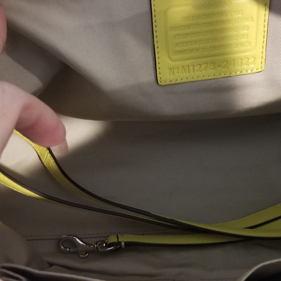 Coach Legacy Haley in Yellow leather - Picture 6 of 14